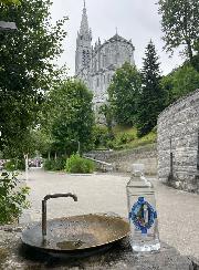 Bouteille d'Eau de Lourdes 1 Litre - Image Apparitions