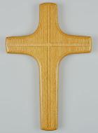 Croix en Bois Clair Sculpté - 22 cm