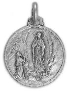 Médaille de Baptême Notre Dame de Lourdes en Argent Massif