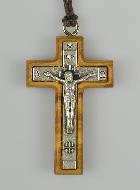 Pendentif Croix en Bois d'Olivier avec le Christ Argenté